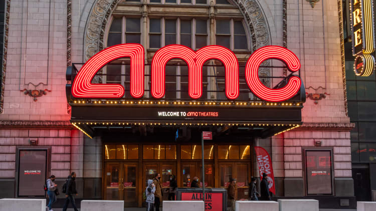 Meme stock AMC rallies as theater chain sells new shares to an investor