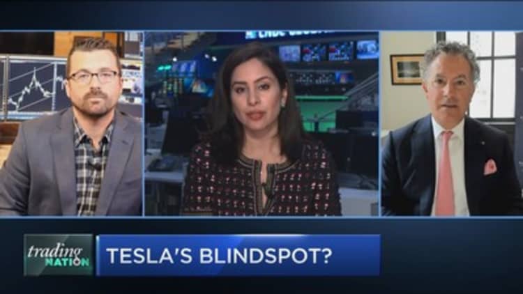 Don't count out Tesla's dominance in the EV space, traders suggest