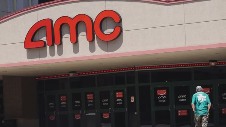 Experts explain why AMC's stock tanked on news it planned to sell 11.5 million shares