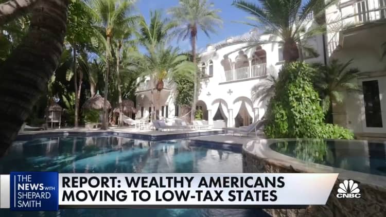 Wealthy Americans are moving from high-tax states, report says
