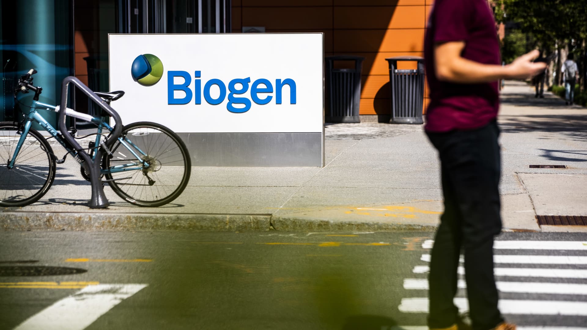 Biogen isn’t concerned about competing with Eli Lilly in the Alzheimer’s drug space, CEO says
