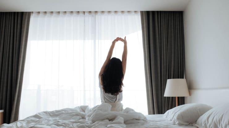 Why Morning People Are Happier And Advice On How To Trick Your Body's Clock To Function As One