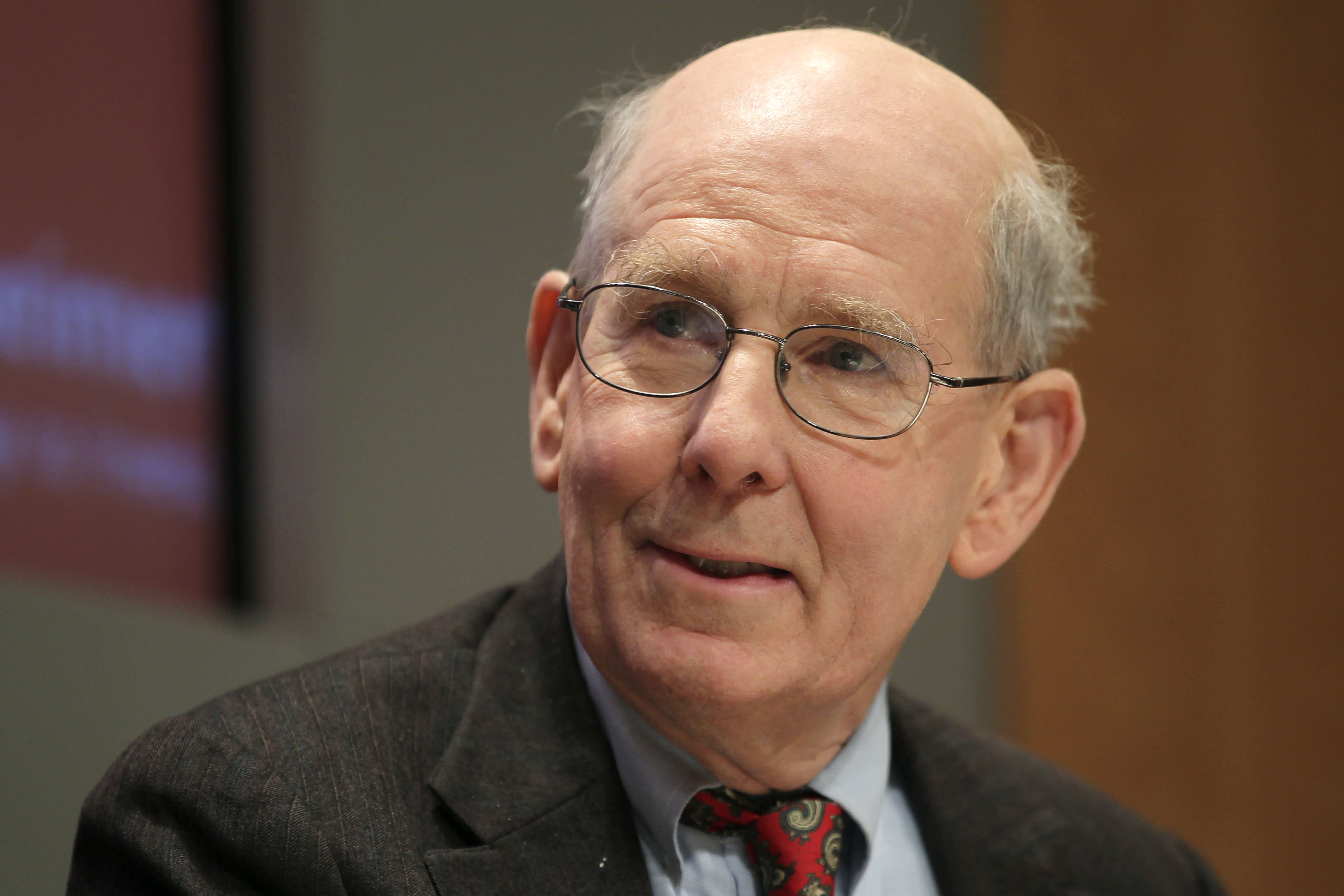 Gary Shilling warns that the U.S. economy is still at risk of recession