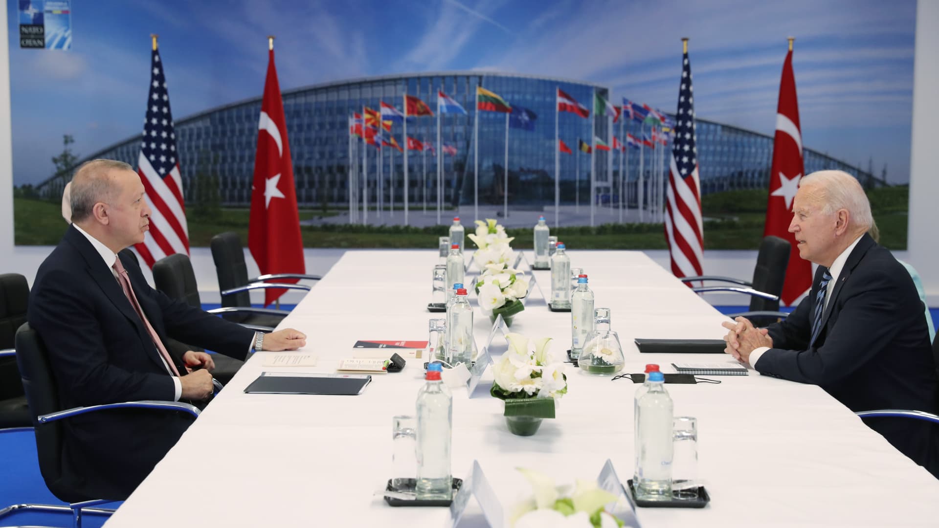 Turkish President Recep Tayyip Erdogan (L) and US President Joe Biden (R) hold a meeting at the NATO summit at the North Atlantic Treaty Organization (NATO) headquarters in Brussels, on June 14, 2021.