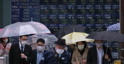 Asia-Pacific stocks fall as Bank of Japan keeps monetary policy steady
