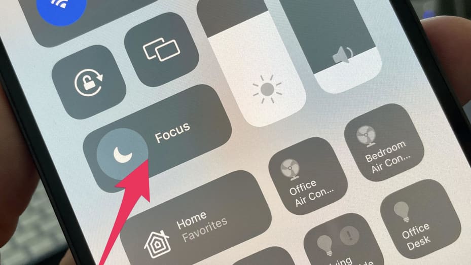 Apple's new Focus feature in iOS 15