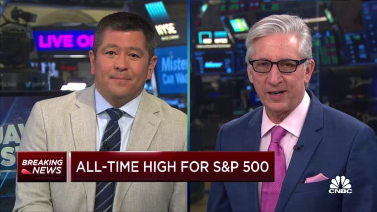 S&P 500 rises to another all-time high at open