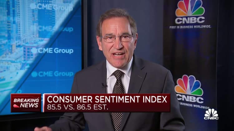 Consumer sentiment index misses expectations in June