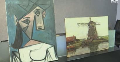Police recover stolen Pablo Picasso painting — Then watch it drop to the floor