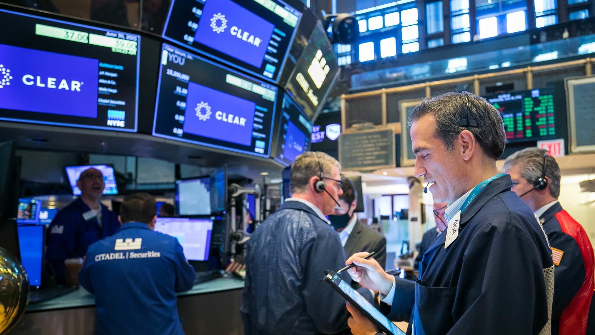 The New York Stock Exchange welcomes executives and guests of Clear Secure, Inc. (NYSE: YOU), on June 30, 2021, in celebration of its Initial Public Offering.