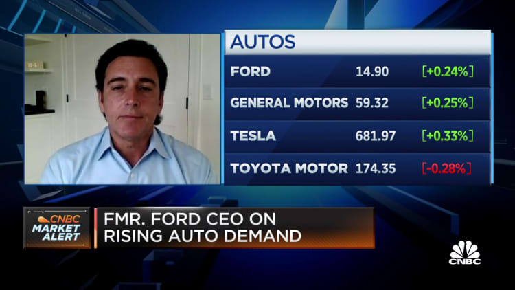 Former Ford CEO says he's never seen car inventories at such low levels