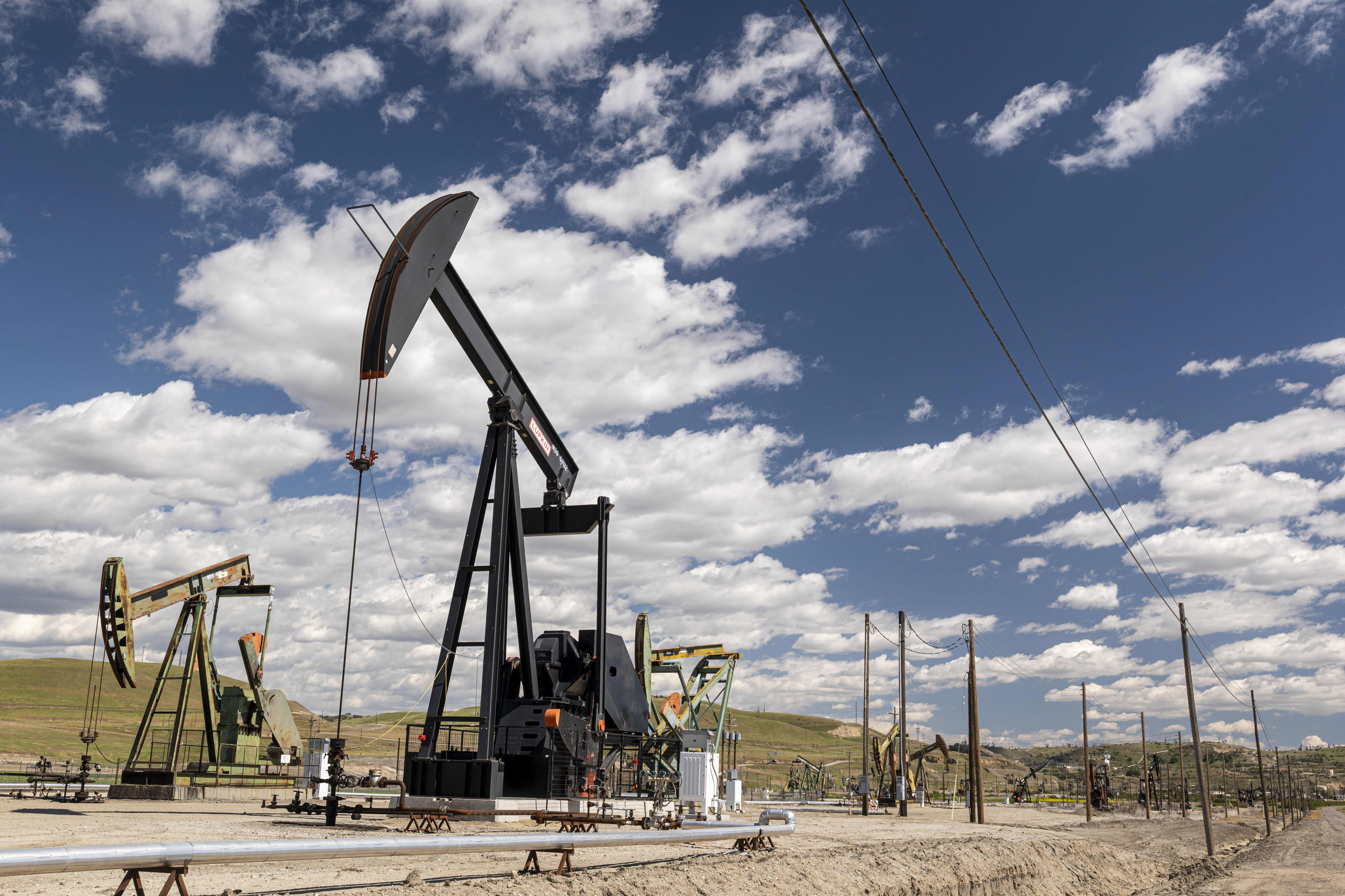 Exxon vs. Chevron? Goldman Sachs reveals its favorite — and other energy picks