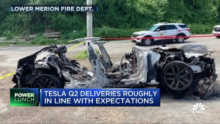 Tesla deliveries, and company investigates fire in new 'Model S Plaid'
