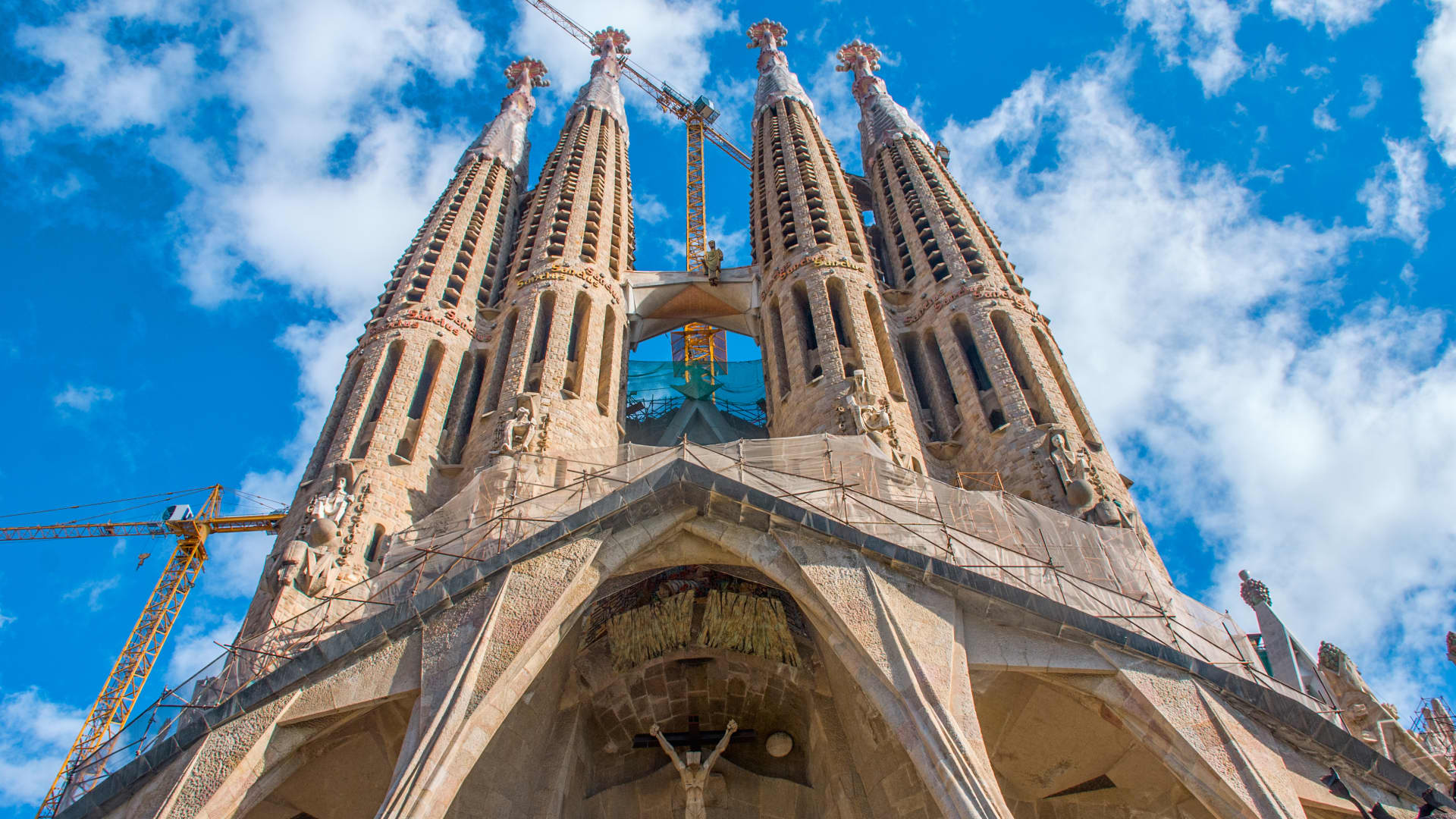 Spain's still unfinished La Sagrada Familia church narrowly edged out the U.K.'s Buckingham Palace in terms of global search interest in the past year.