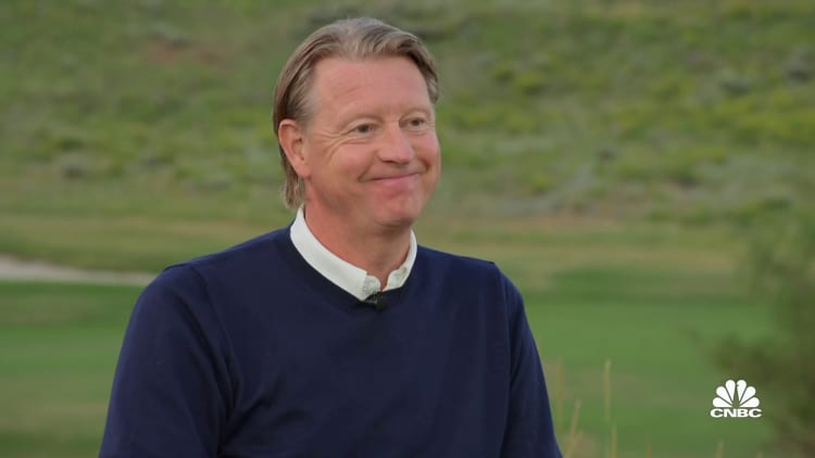 Watch CNBC's full interview with Verizon CEO Hans Vestberg from the Sun Valley conference