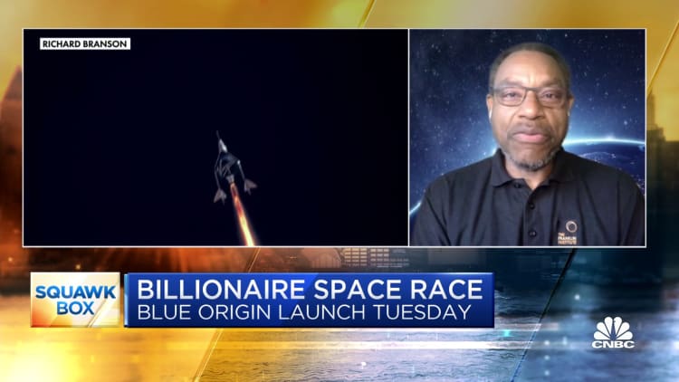 Astronomer Derrick Pitts on the billionaire space race between Branson and Bezos
