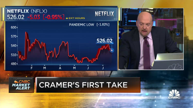 Cramer: I don't have good reasons to buy or sell Netflix stock