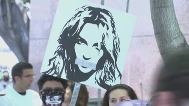 Britney Spears conservatorship case prompts bill in Congress