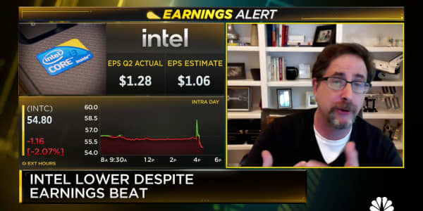 Share prices of Intel fall despite positive earnings report