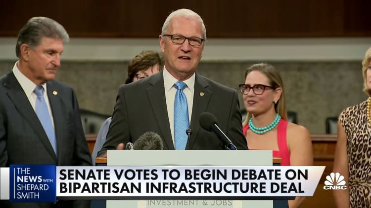 Senate votes to move forward with infrastructure bill