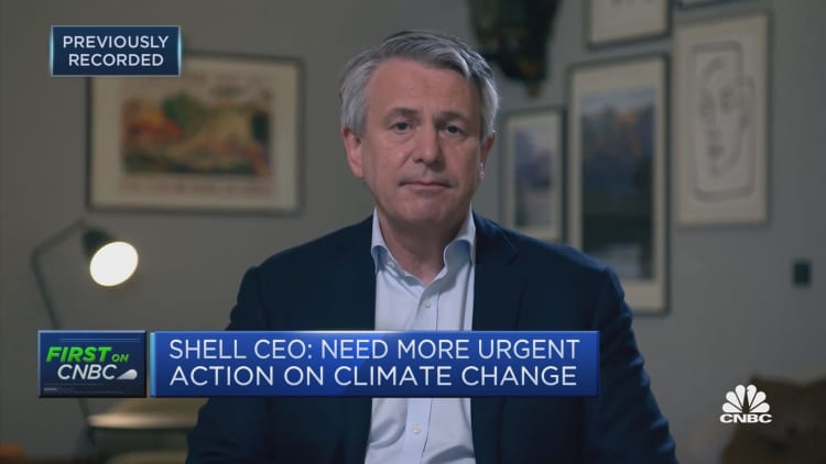 We want to 'reduce our own emissions and that of our customers': Shell CEO