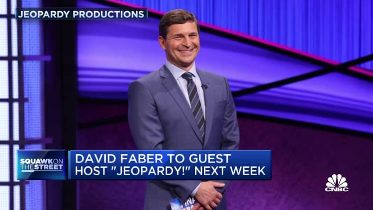 CNBC's David Faber to guest host 'Jeopardy!' next week