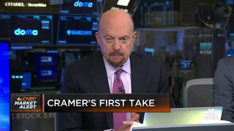 Cramer: Hedge funds think Robinhood is a house of cards
