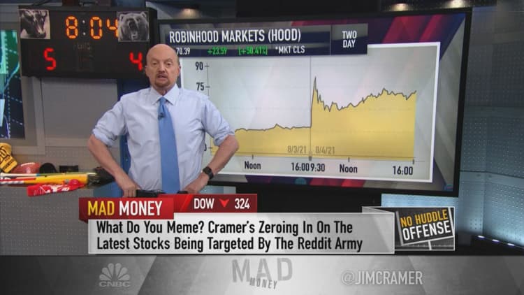Jim Cramer advises investors to trim Robinhood position after massive two-day gain