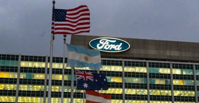 What Ford, a 9-to-5 workweek pioneer, is learning about the hybrid office 