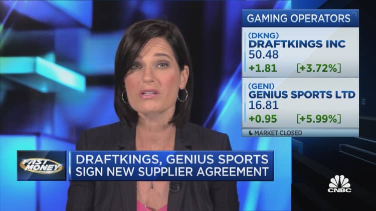 Penn National jumps on sports betting deal