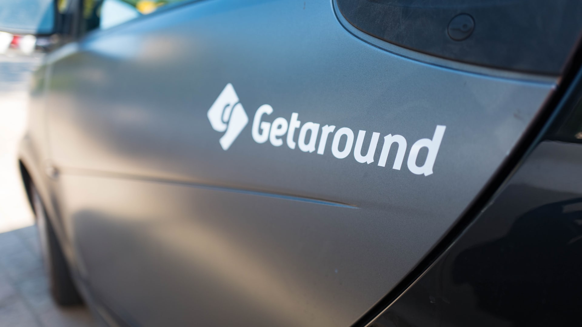 Logo for Getaround peer-to-peer car sharing service on the side of a car in the Silicon Valley town of Mountain View, California, August 24, 2016.