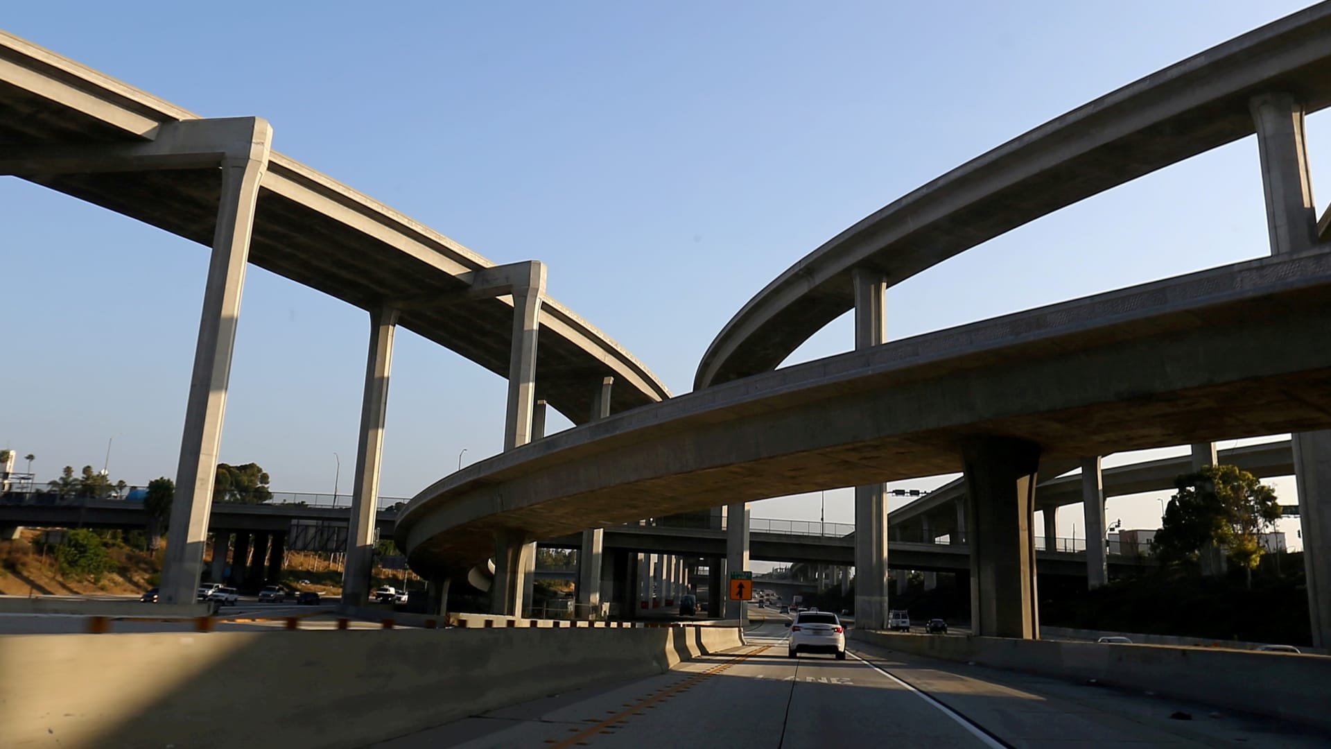 California may build solar panels alongside highways