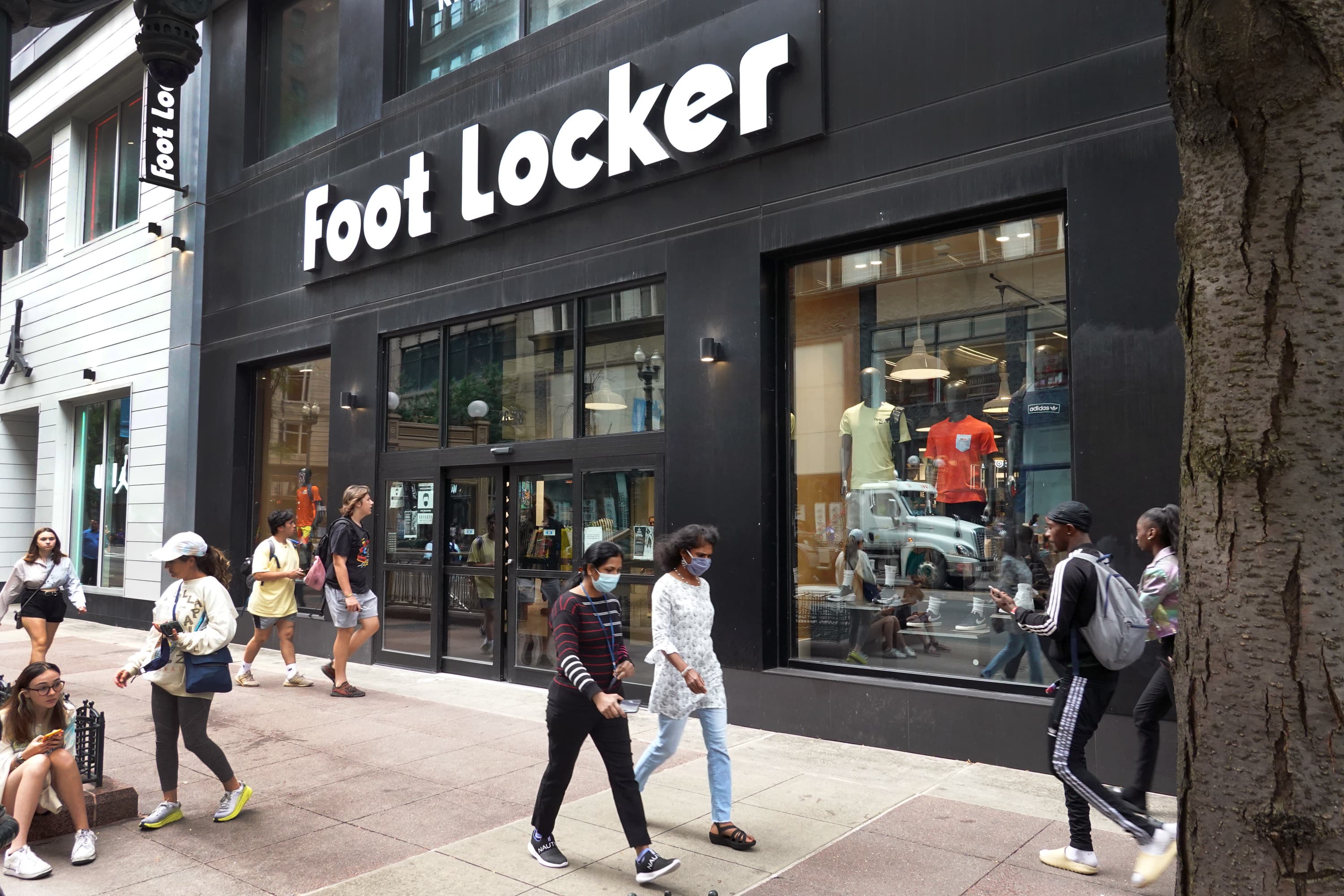 Foot Locker shares sink after retailer says 2022 sales will fall as it expects to sell fewer Nike products