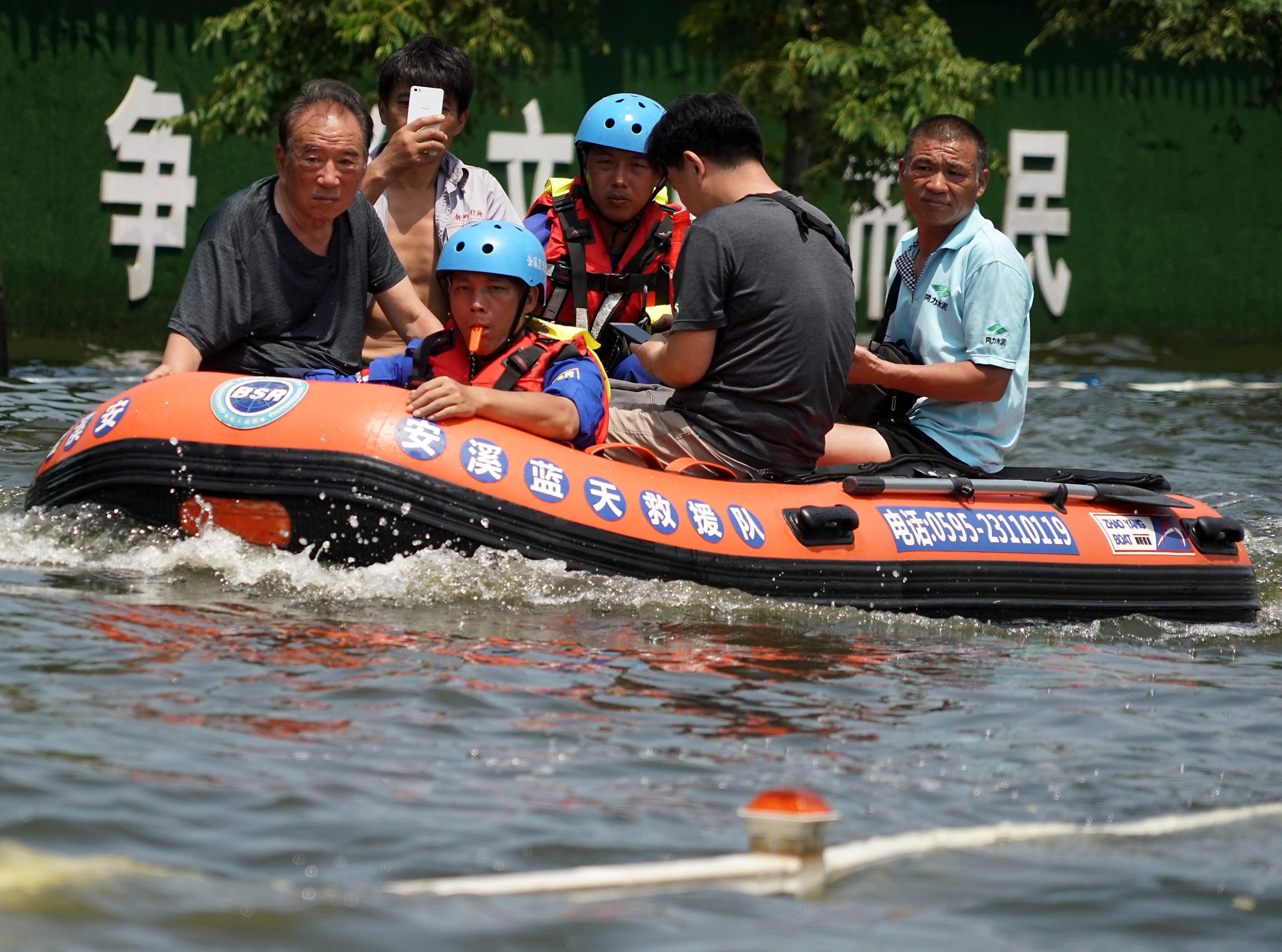 Lũ lụt và thảm họa thời tiết ở Trung Quốc làm tổn thương ngành bảo hiểm: Standard & Poor’s và Fitch