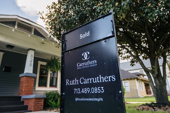 November home sales rose due to hot job market and concerns over rising rates next year