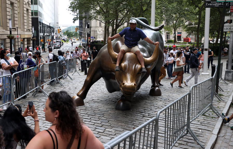 Boom times are back on Wall Street as some Goldman partners mint  million pay packages