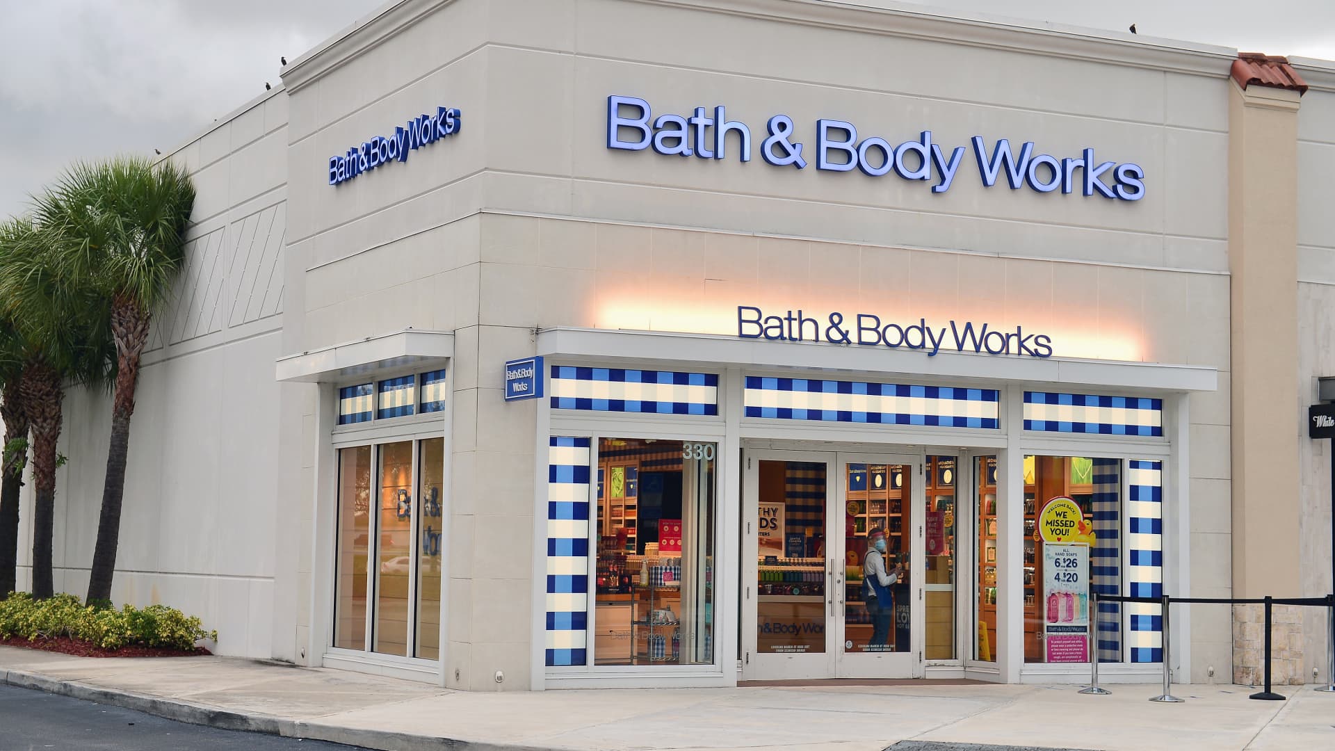 Bath and Body Works can more than double after falling 60%, Piper Sandler says
