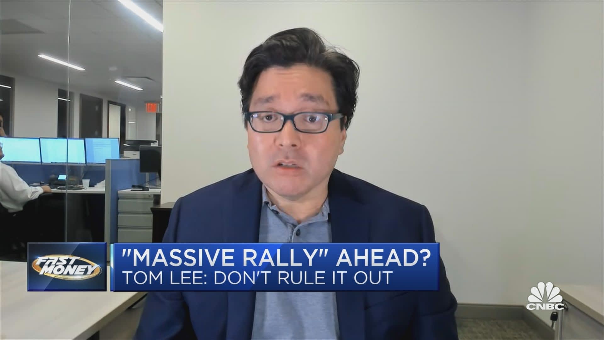 As volatility jumps on Covid-19 fears, Tom Lee says don't rule out a  massive rally in the next week