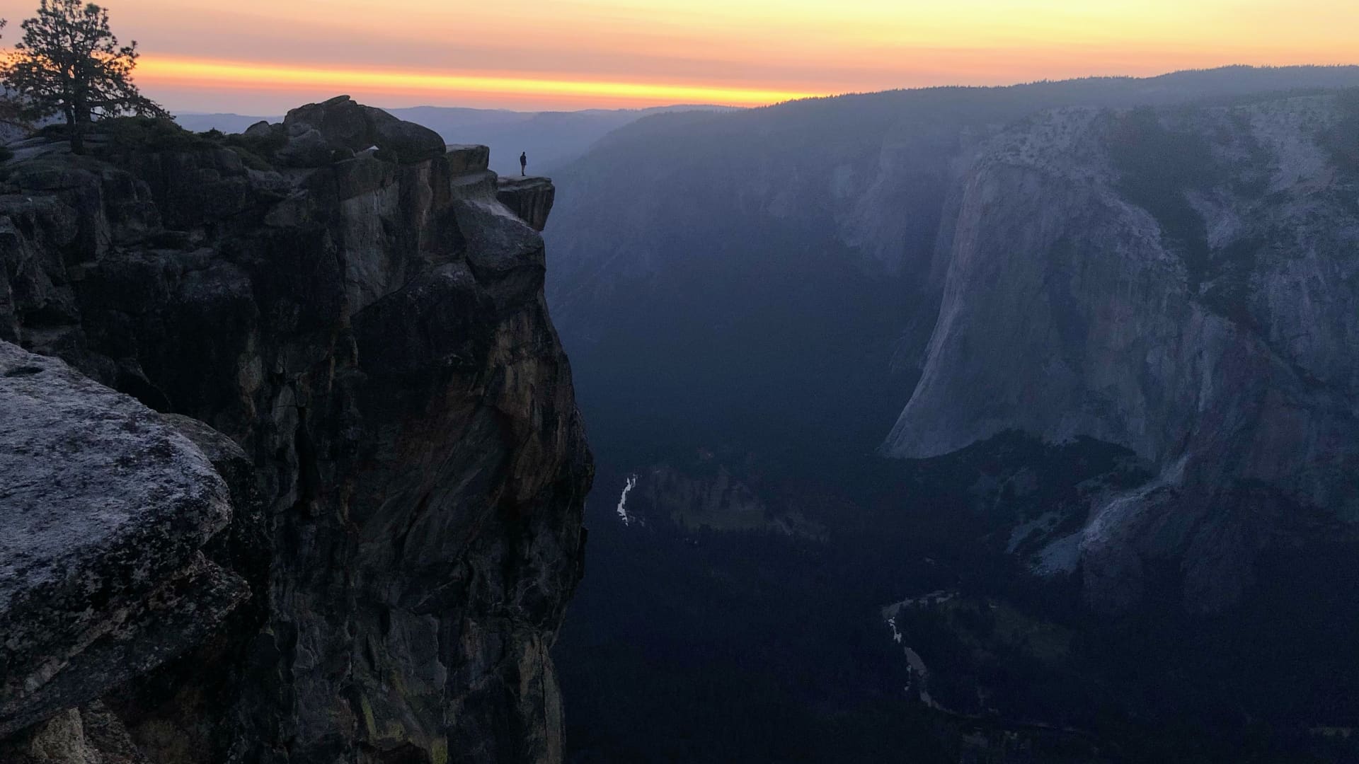 Sunset from Taft Point in Yosemite National Park, California.