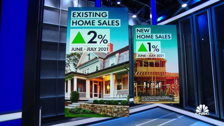 Buyers fear rising prices, so they're willing to pay high prices for homes, says pro