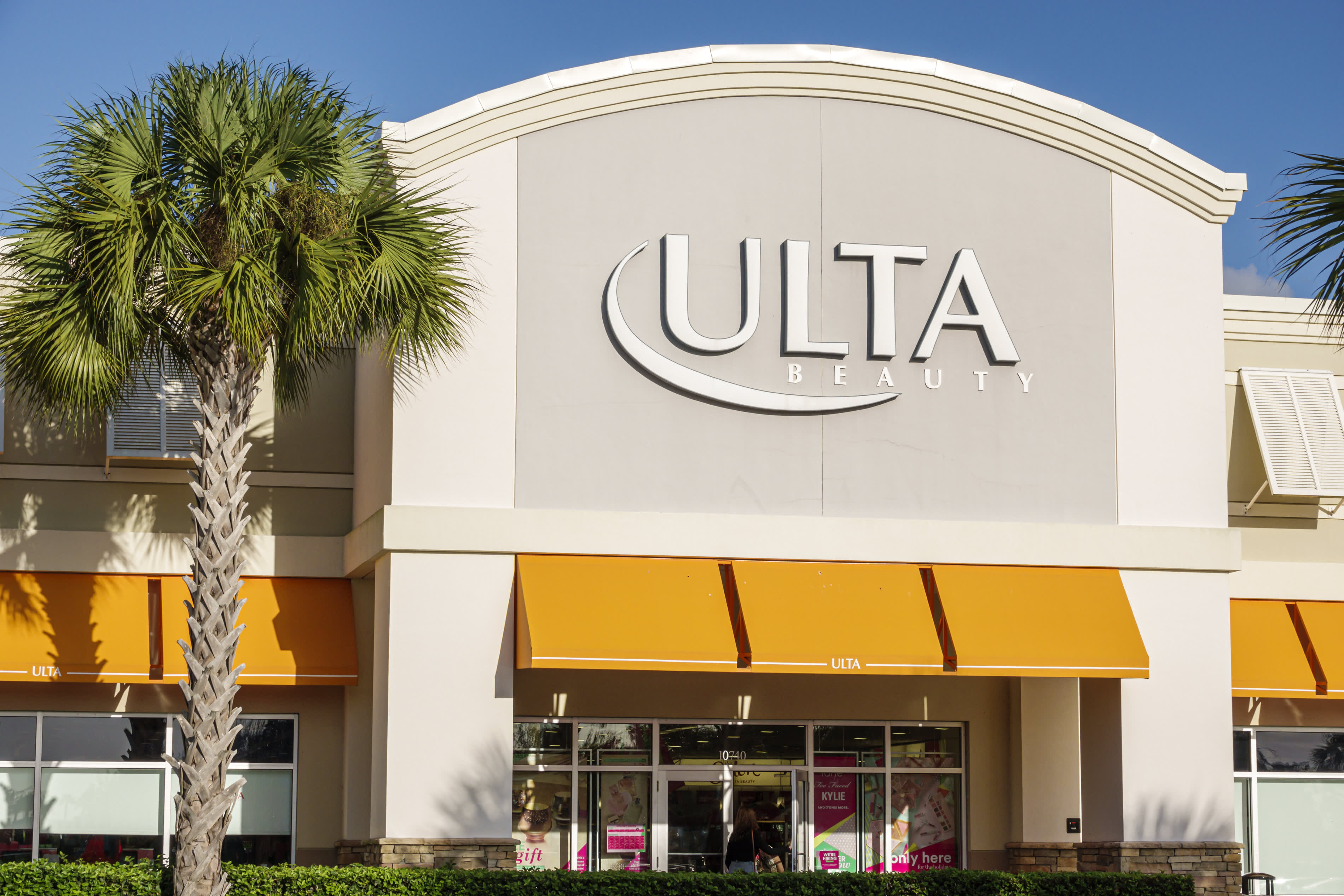 Ulta shares rise after beauty retailer posts 60% gain in revenue, as makeup sales recover