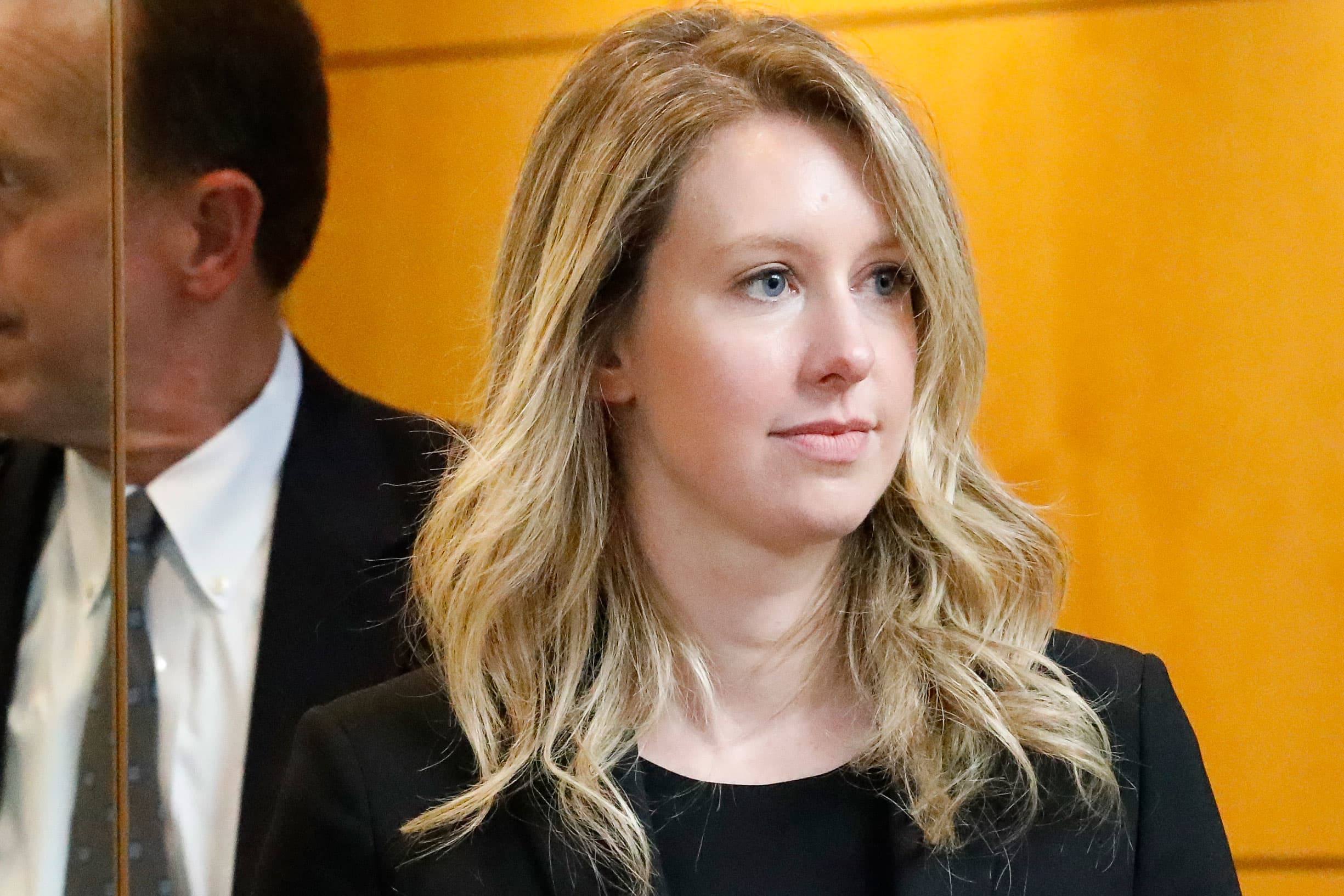 Ex-Theranos lab director testified that company cared more about 'fundraising th..