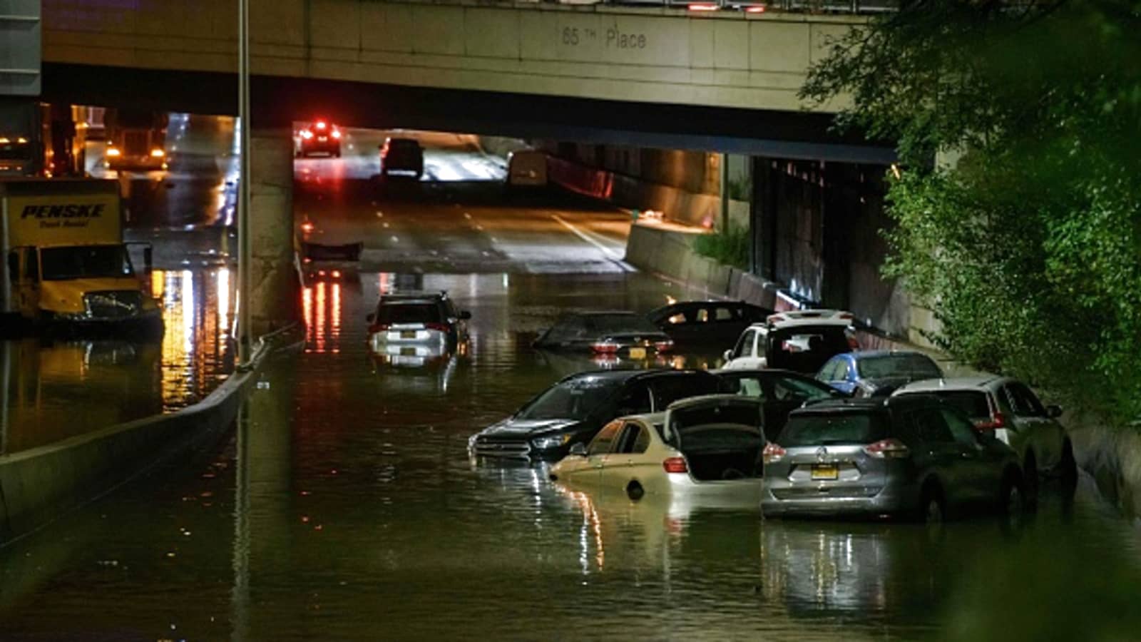 Flooding federal highway