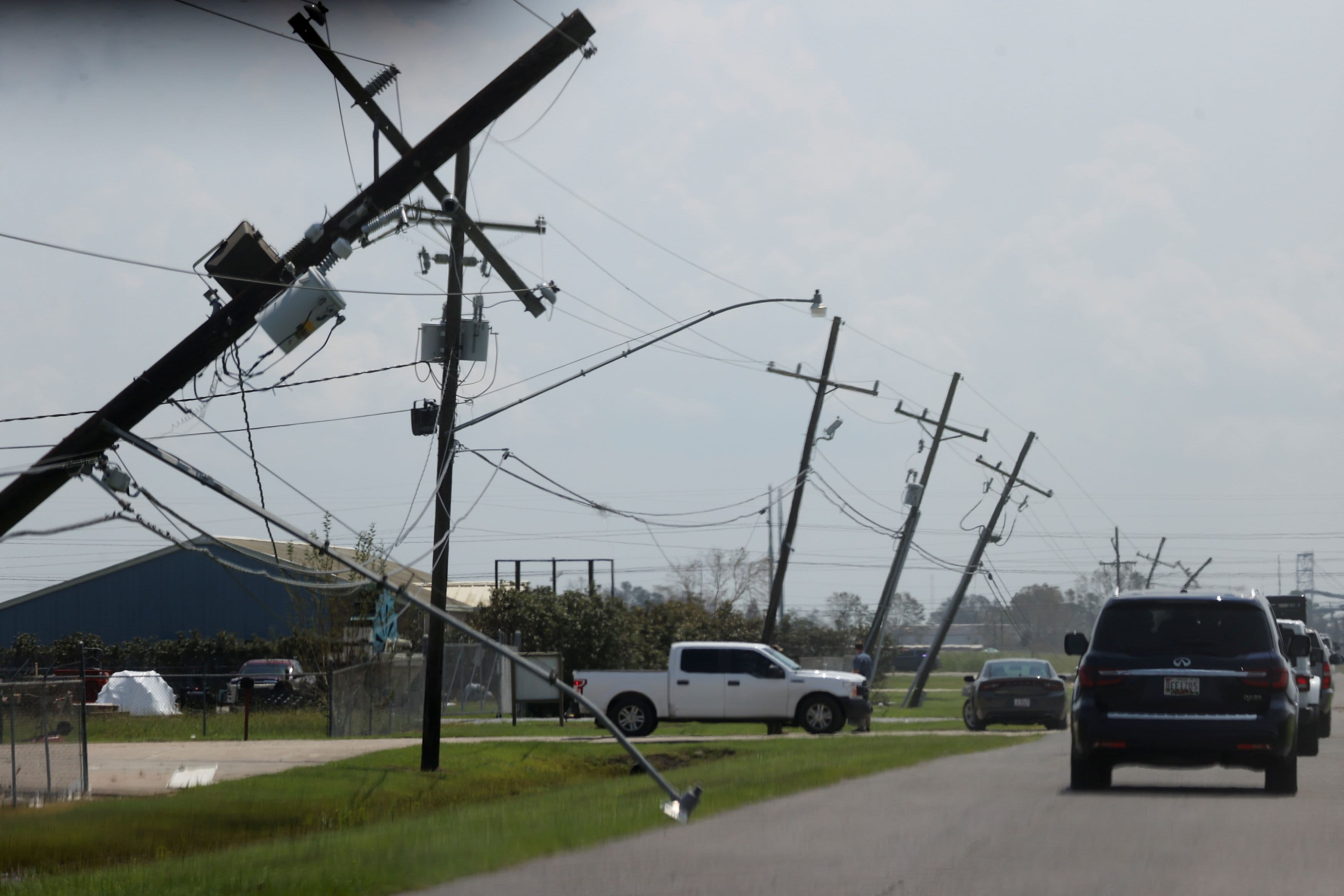 Half a million without power in Louisiana, Mississippi amid new flash flood warn..