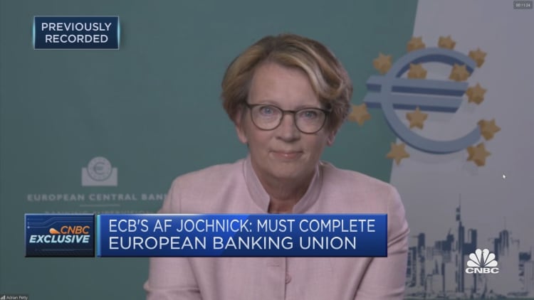 ECB Supervisory Board Member: 'We will make new stress tests with focus on climate risk'