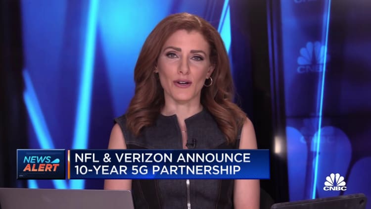NFL and Verizon announce 10-year 5G partnership