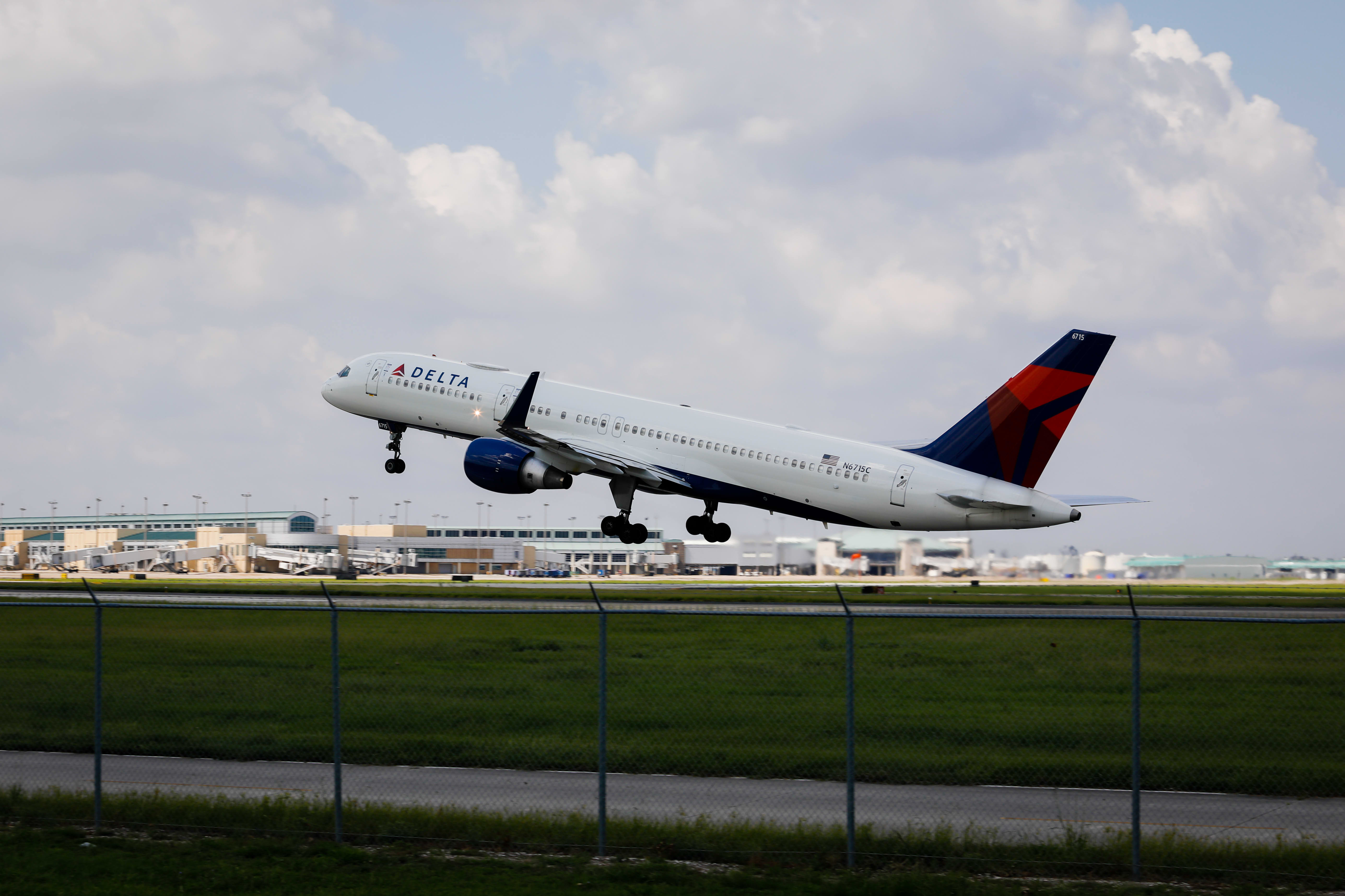 Unvaccinated Delta Air Lines employees face health insurance surcharge