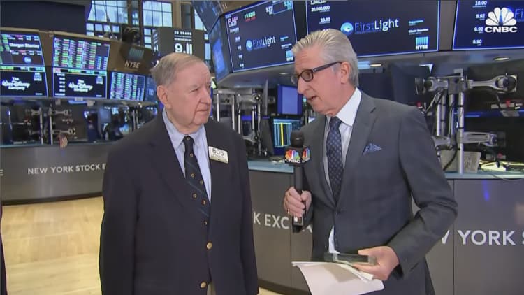 NYSE trader Art Cashin receives STANY award from CNBC's Bob Pisani
