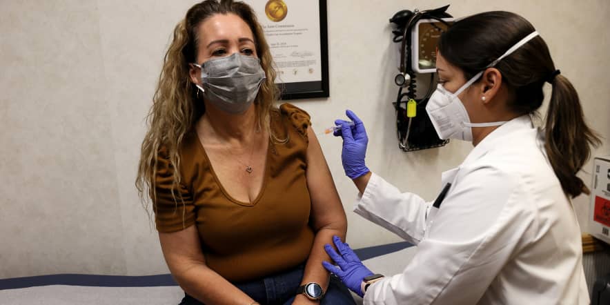 Flu hospitalizations increase nearly 30% as U.S. enters holiday season