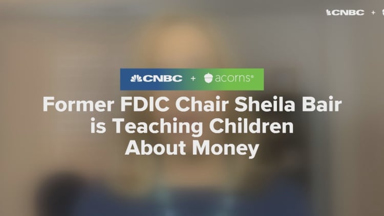 Former FDIC Chair Sheila Bair is teaching children about money